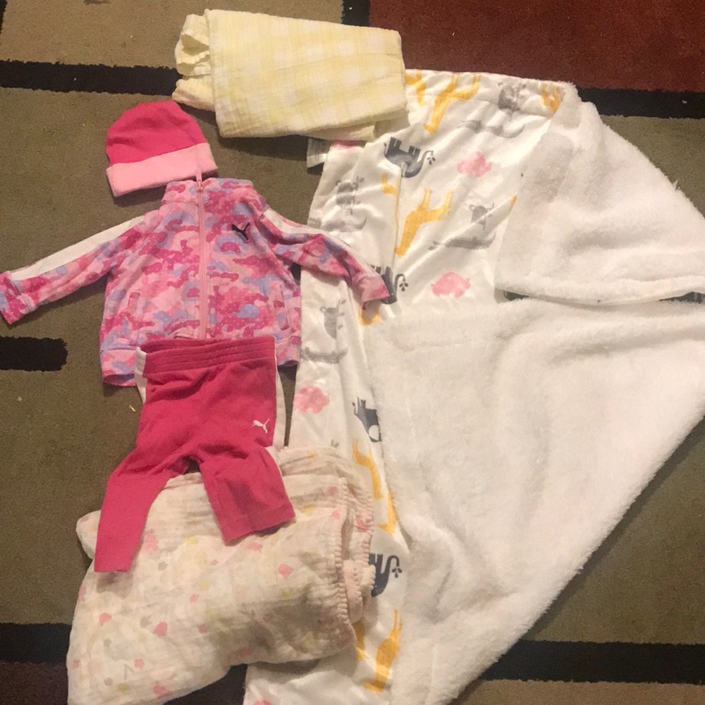 Baby clothes and blanket